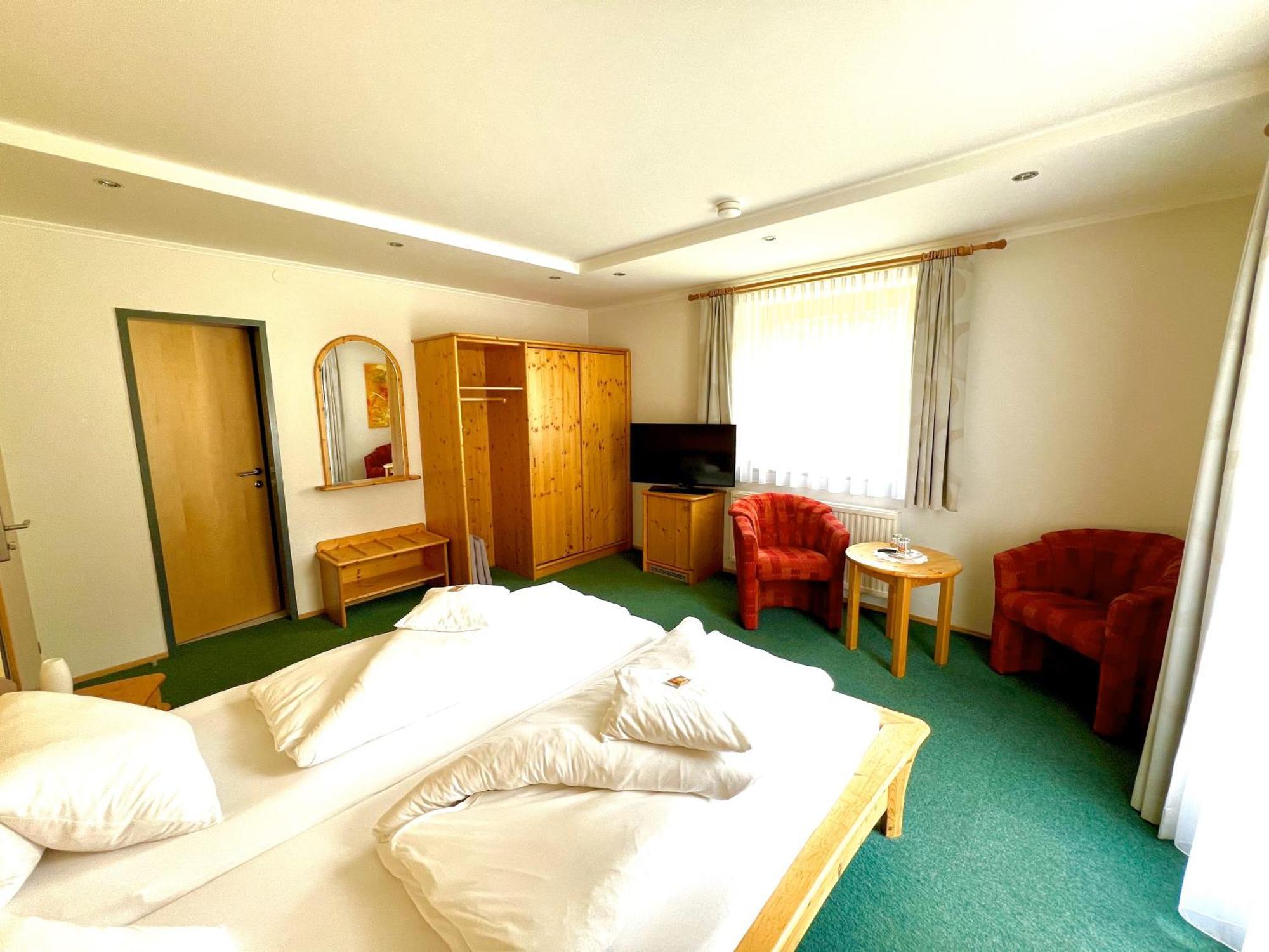 Hotel Garni Burger Sankt Jakob in Defereggen Εξωτερικό φωτογραφία